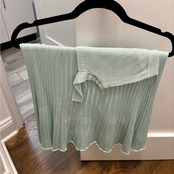 HOUSE OF HARLOW 1960 Ribbed Skirt Set in Pastel Blue - Picture 3 of 7